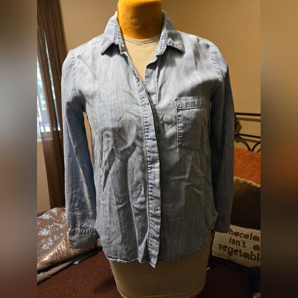 Bella Dahl Button Down Shirt With Open Back Size Small - Picture 1 of 12